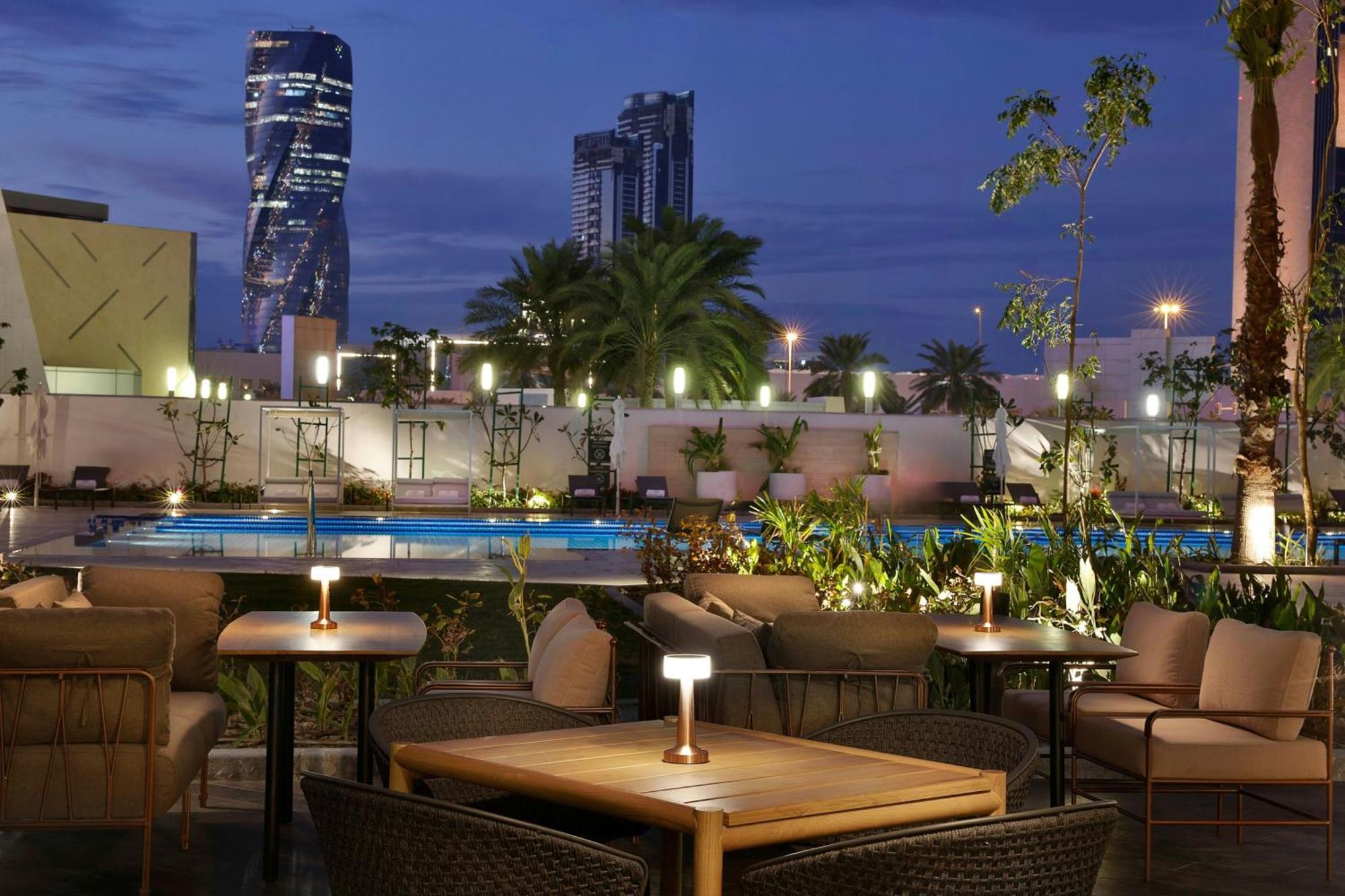 Sheraton Bahrain Hotel Манама Экстерьер фото