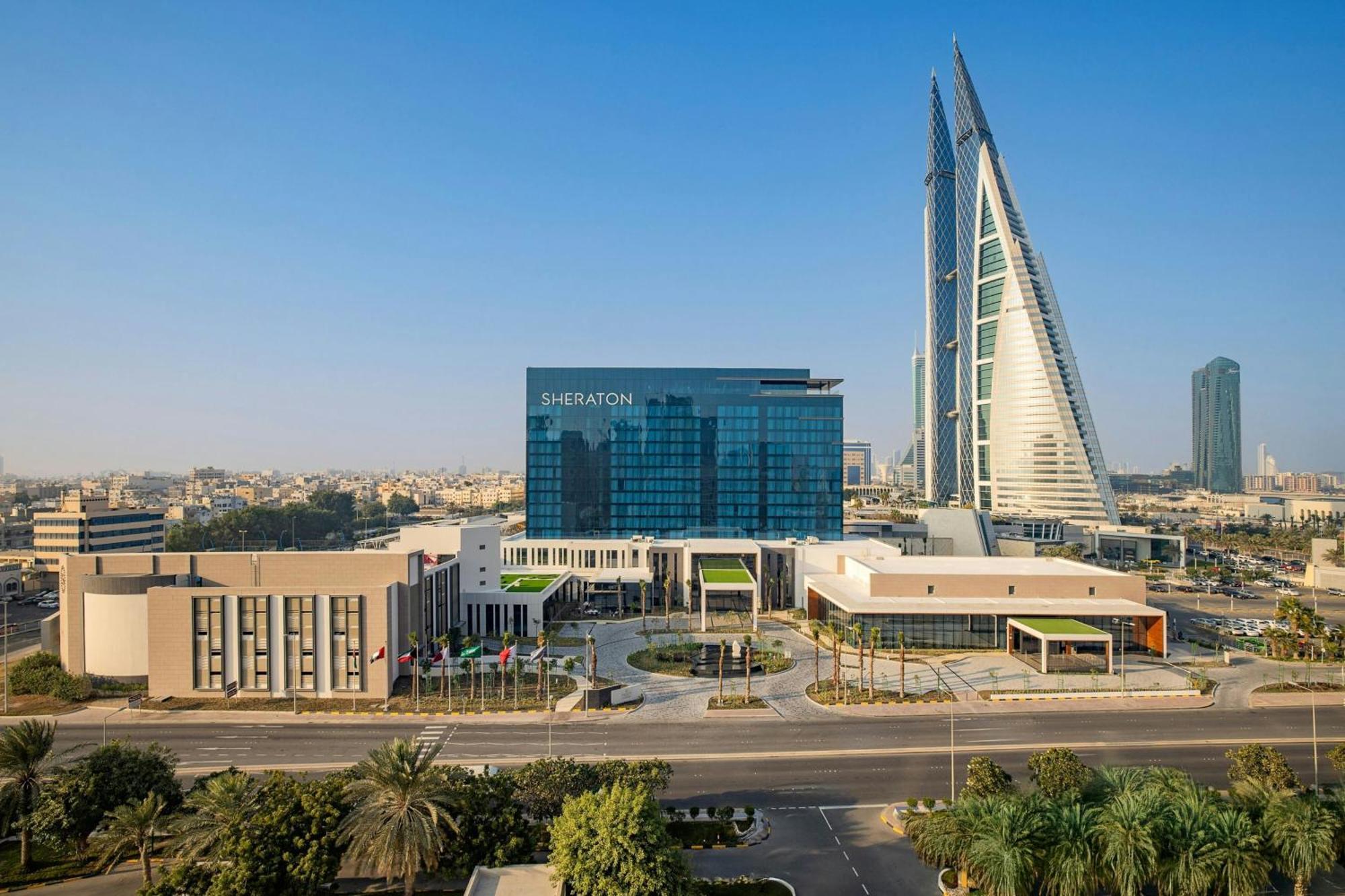 Sheraton Bahrain Hotel Манама Экстерьер фото