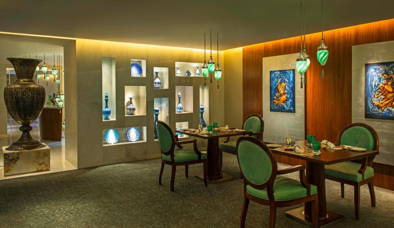 Sheraton Bahrain Hotel Манама Экстерьер фото